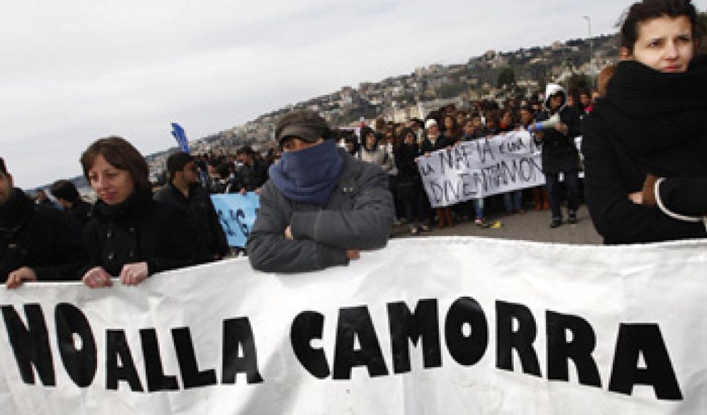 Foto: Miles de personas salen a la calle en Nápoles por las víctimas del crimen organizado