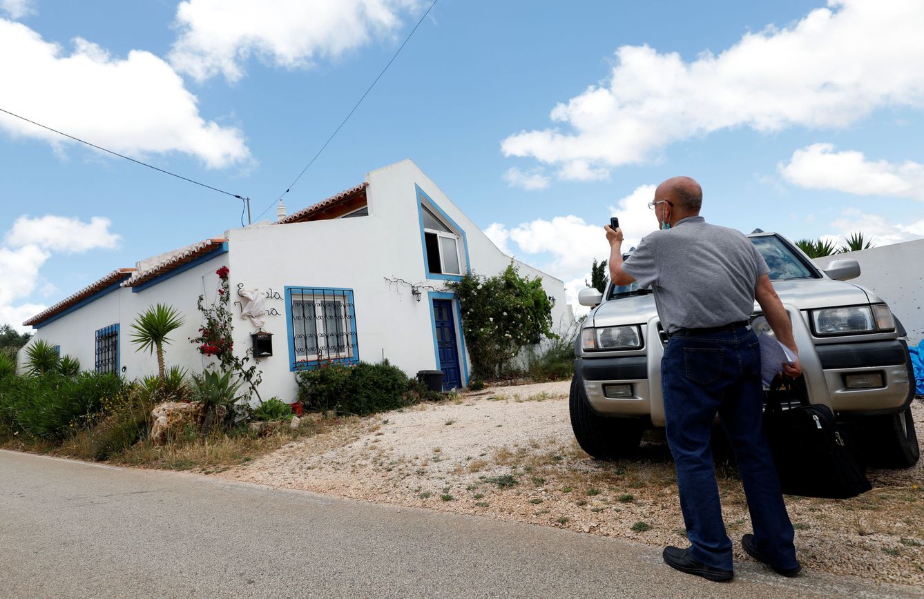 Imagen de la casa en la que el sospechoso estuvo viviendo cerca de Lagos, en Portugal. Foto: Efe