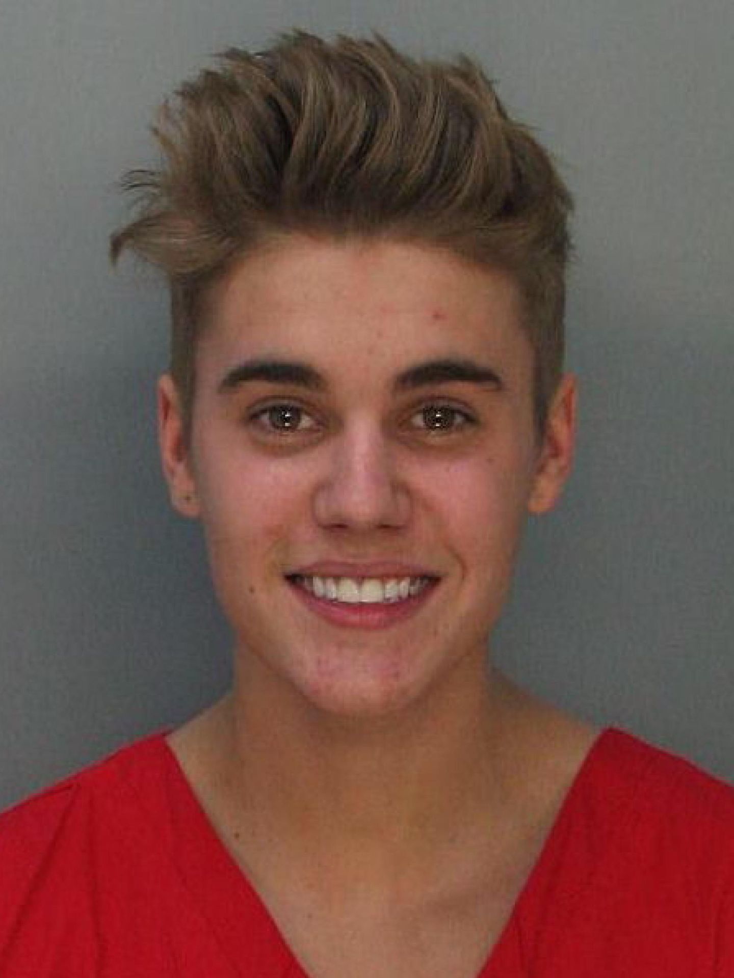 Fotografía de Justin Bieber, quien fue arrestado en Miami. (EFE/Dade County Corrections)