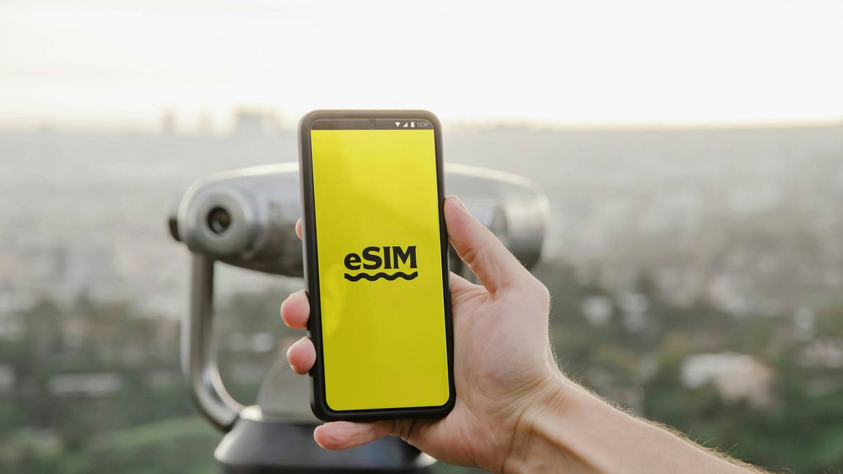 Cuidado con tu tarjeta SIM: la nueva estafa con la que roban los datos de tu móvil pulsando solo un botón