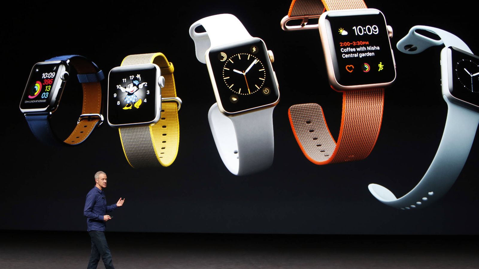 Foto: Jeff Williams presenta el Apple Watch Series 2 (Foto: Reuters)