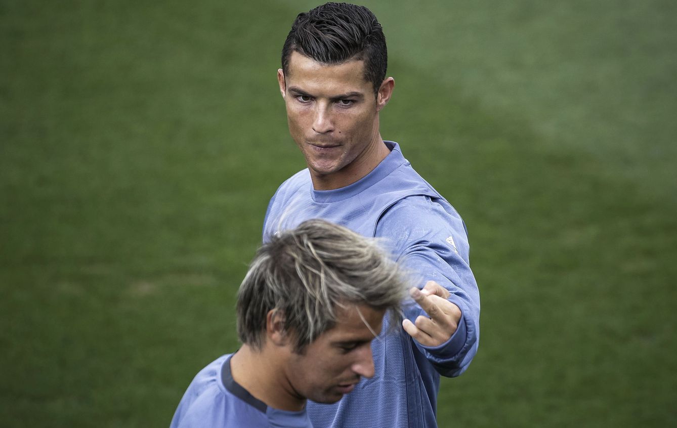 Cristiano Ronaldo y Fabio Coentrao, durante un entrenamiento del Real Madrid (EFE)