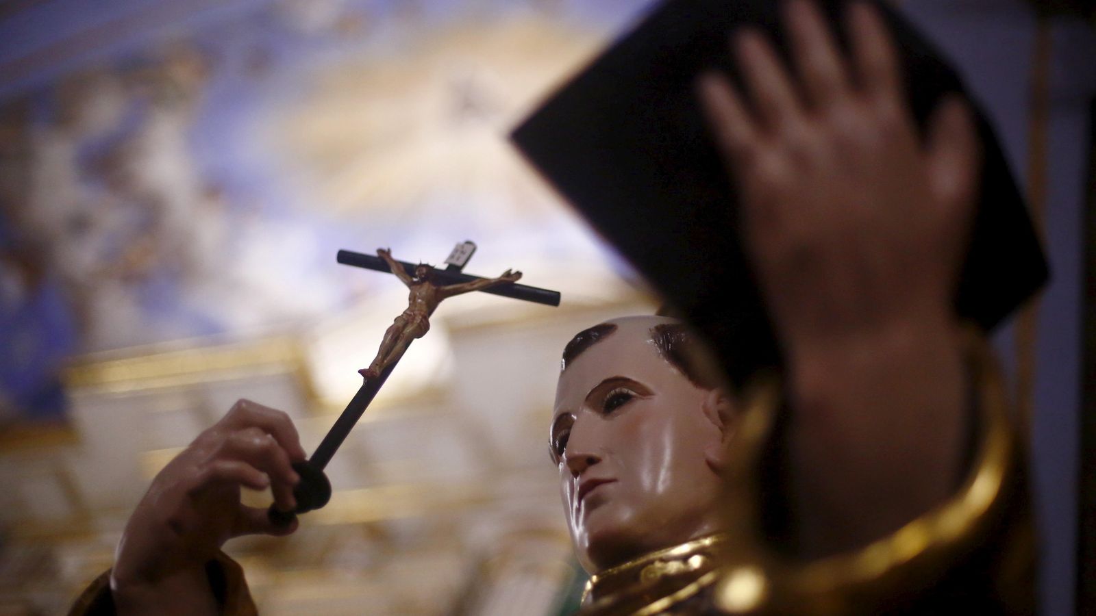 Foto: Estatua de Fray Junípero en la misión de Santiago, en Jalpan, la primera que fundó en América. (Reuters)