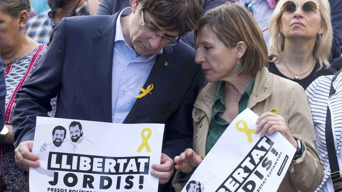 "Así es la democracia española": Puigdemont critica que Forcadell ingrese en la cárcel