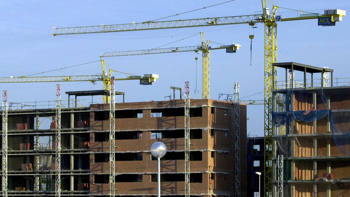 Los visados para construir nuevos pisos se hunden otro 31% de enero a mayo