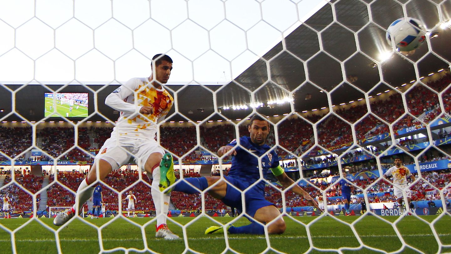 Morata es, junto a Bale, el máximo goleador de la Eurocopa con tres goles (Michael Dalder/Reuters).