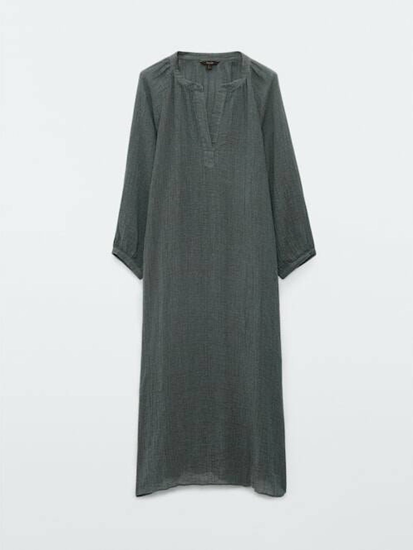 El vestido de lino de Massimo Dutti ideal para el verano. (Cortesía)