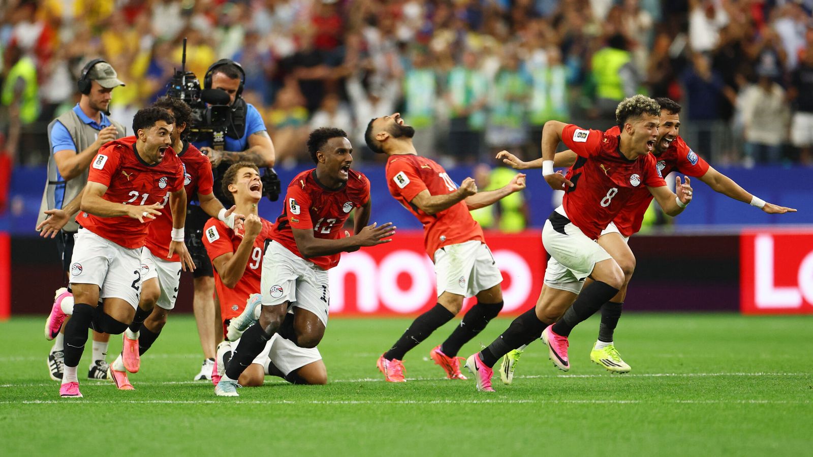 Egipto acaba con Australia en una agónica tanda de penaltis y se clasifica para octavos del Mundial