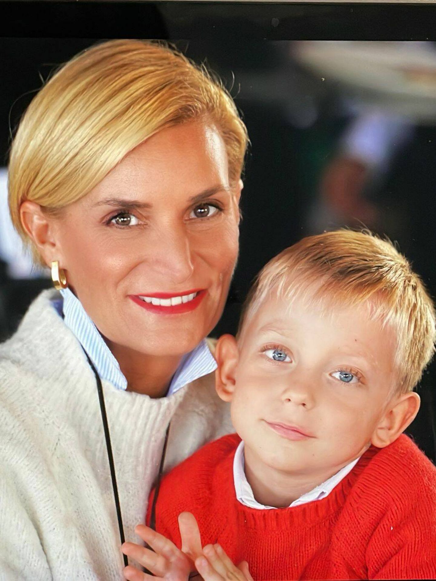 María Zurita, con su pequeño Carlos en una imagen de archivo. (Cortesía)