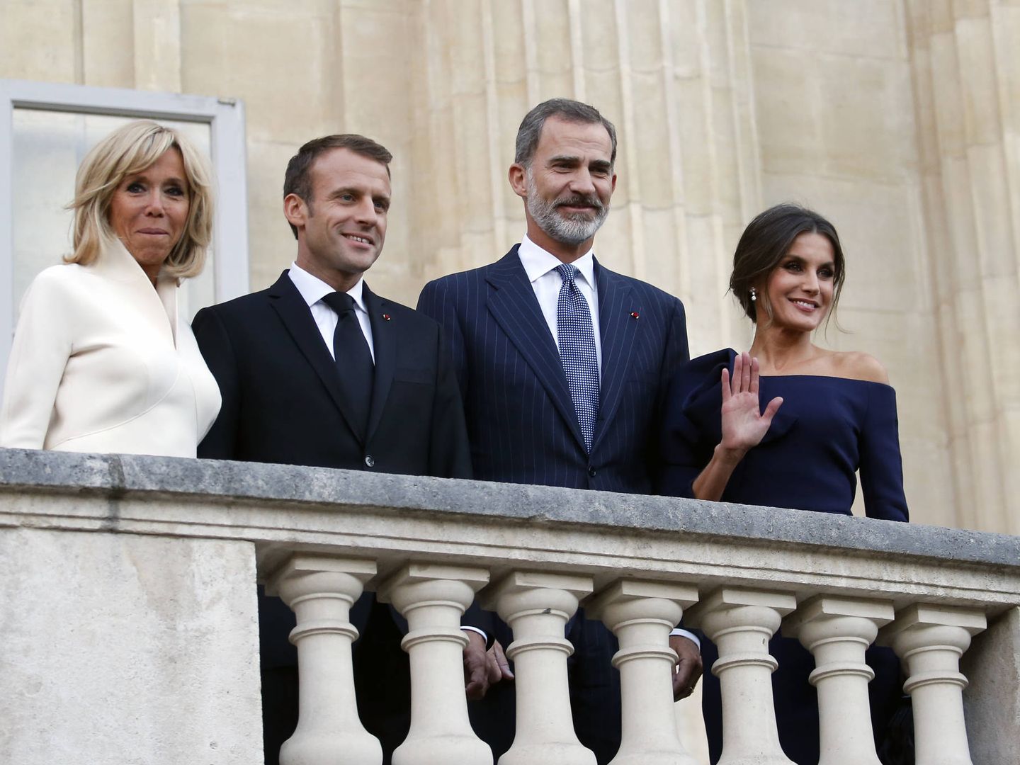 Los Macron junto a los reyes de España, en París. (Getty)