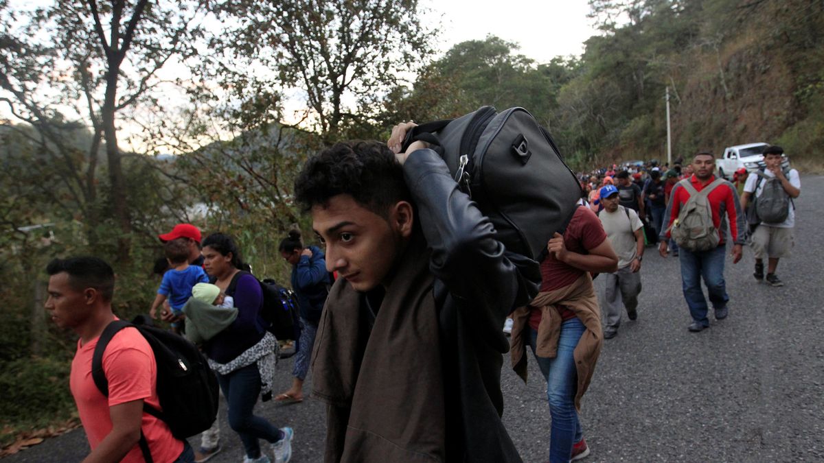 Una nueva caravana de migrantes hondureños se dirige a Estados Unidos