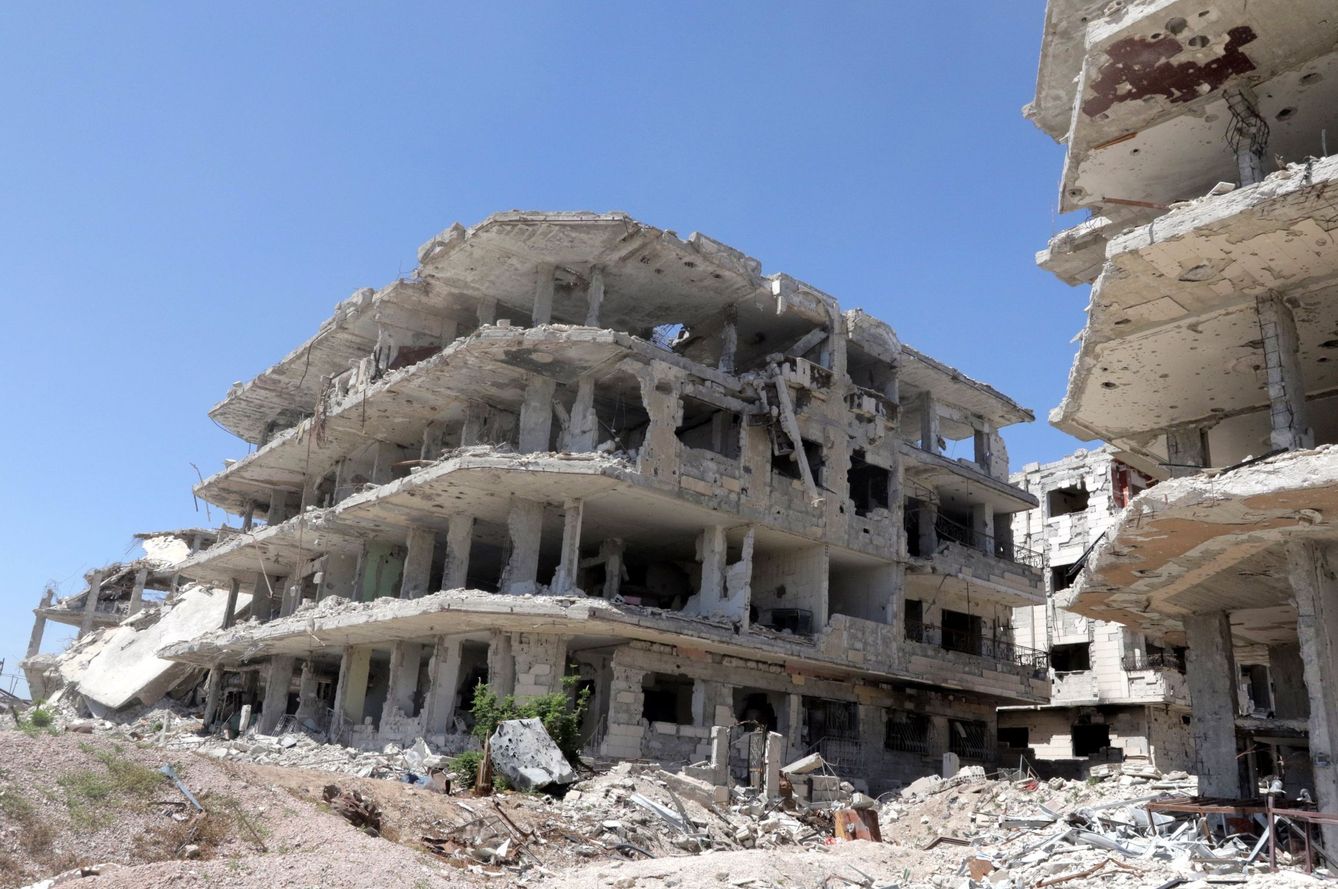 Un edificio en ruinas en el pueblo de Jobar, en Guta Oriental, a las afueras de Damasco. (EFE)