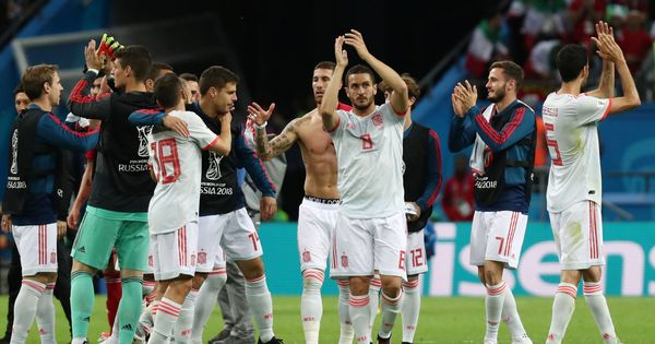 Foto: Los jugadores españoles celebran la victoria ante Irán | Reuters