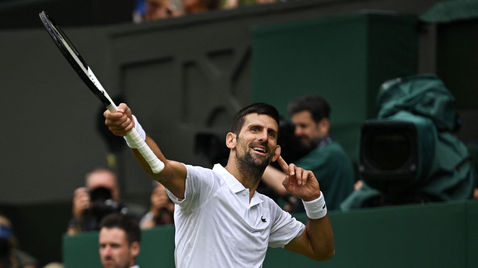 Djokovic, provocativo durante todo el partido. (Reuters/Dylan Martinez)