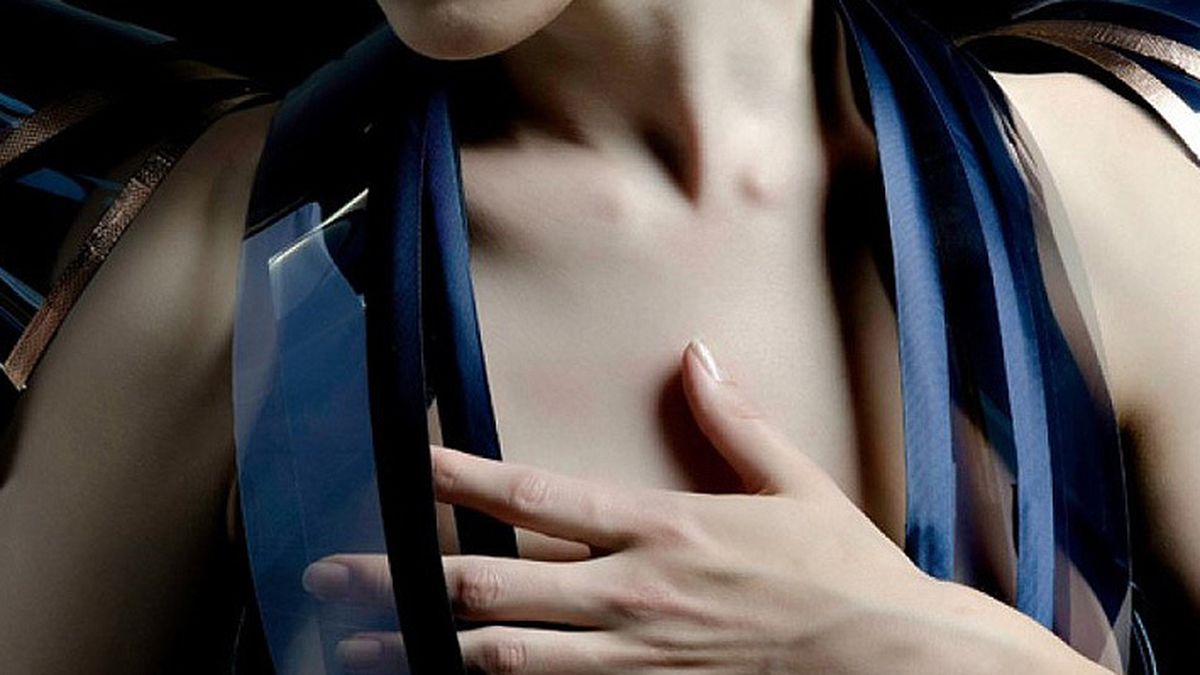 Intimacy 2.0, un vestido que se hace transparente con la excitación sexual