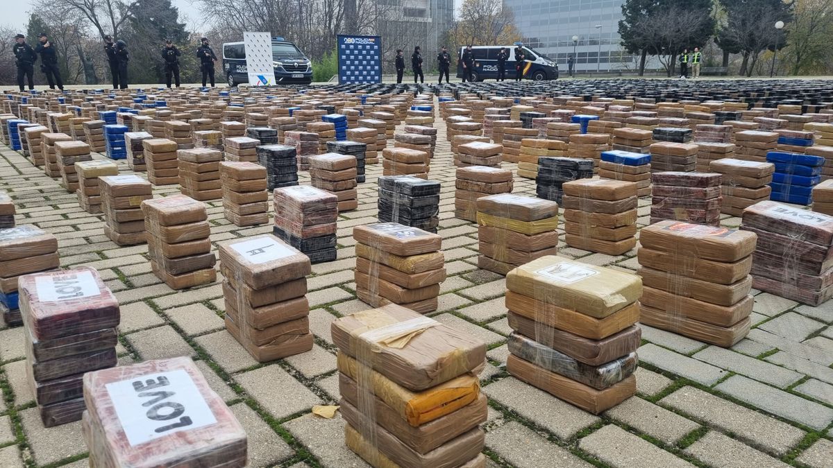Dos golpes policiales en Galicia y Valencia logran la incautación récord de 11 toneladas de cocaína