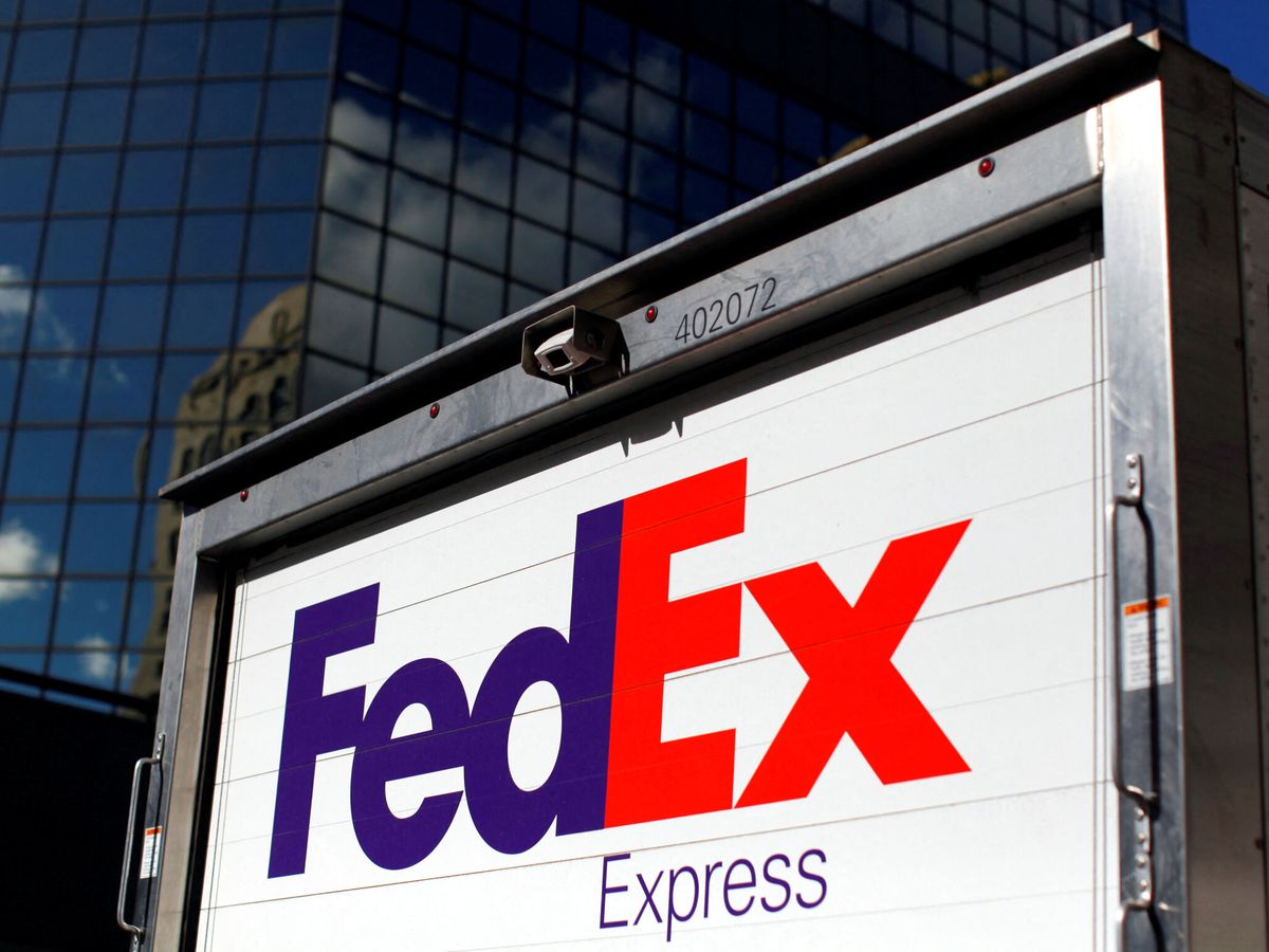 Foto: Camión de FedEx en California. (Reuters/Mike Blake)