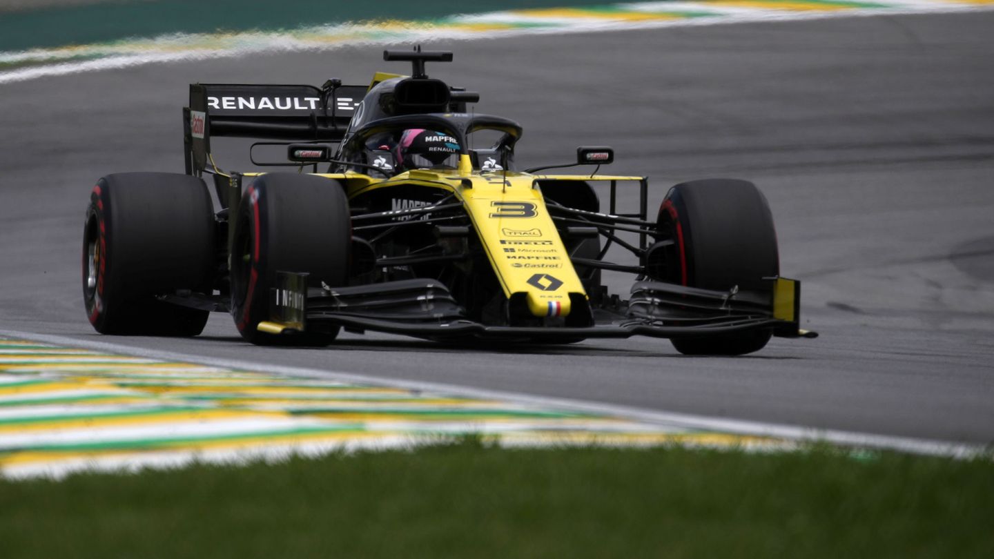 Ricciardo al volante del Renault durante el Gran Premio de Brasil. (Reuters)