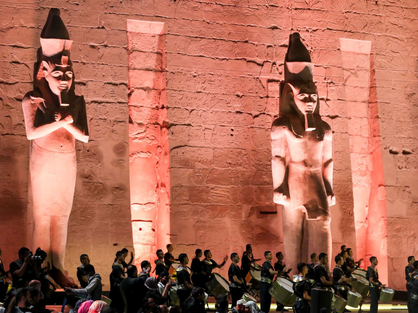 Egipto revive el esplendor de Luxor con un espectáculo de evocación faraónica. (Mohamed Abd El Ghany/Reuters)