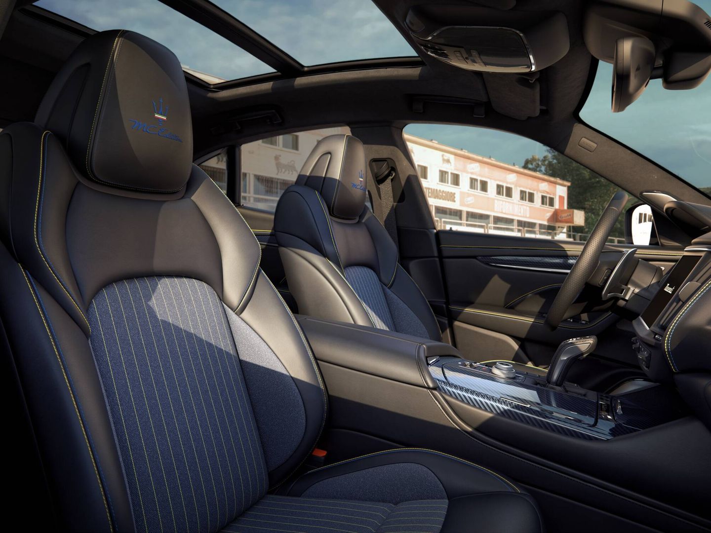Interior del Maserati Levante MC Edition, con su exclusiva personalización.