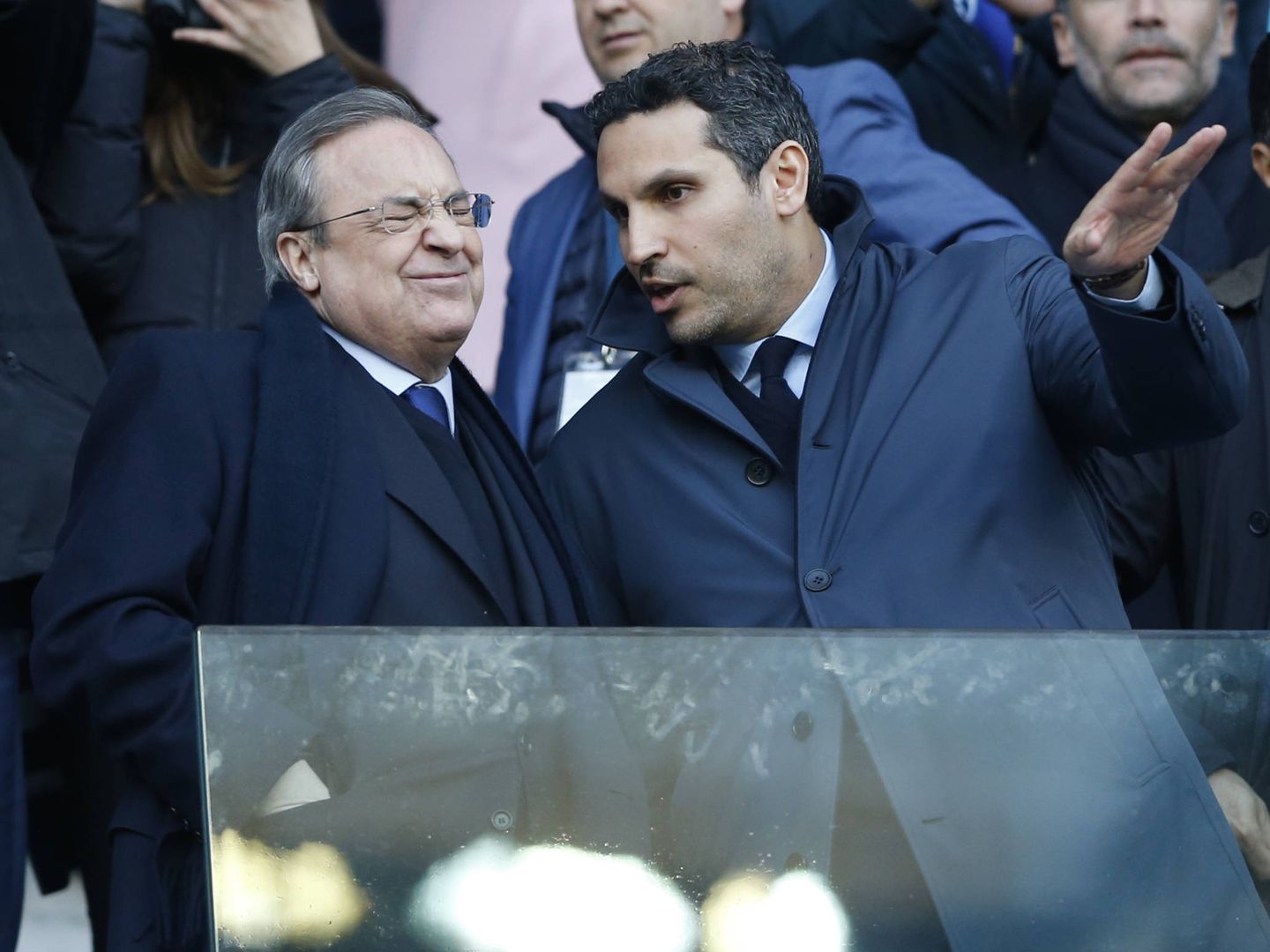 Florentino Pérez y Khaldoon Al Mubarak, directivo del Manchester City. (Reuters) 