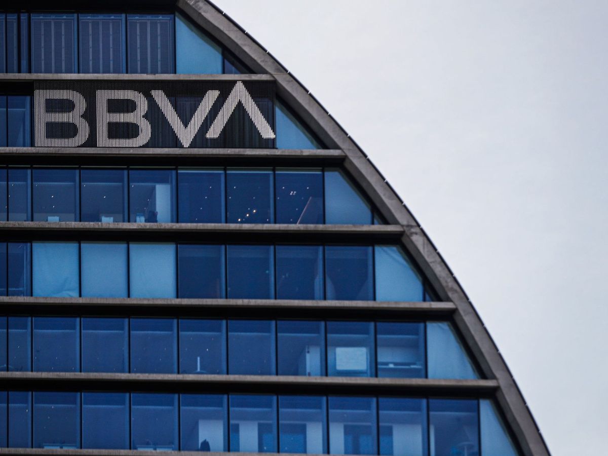 Foto: Fachada de la sede corporativa del BBVA en Madrid. (EFE/Emilio Naranjo=