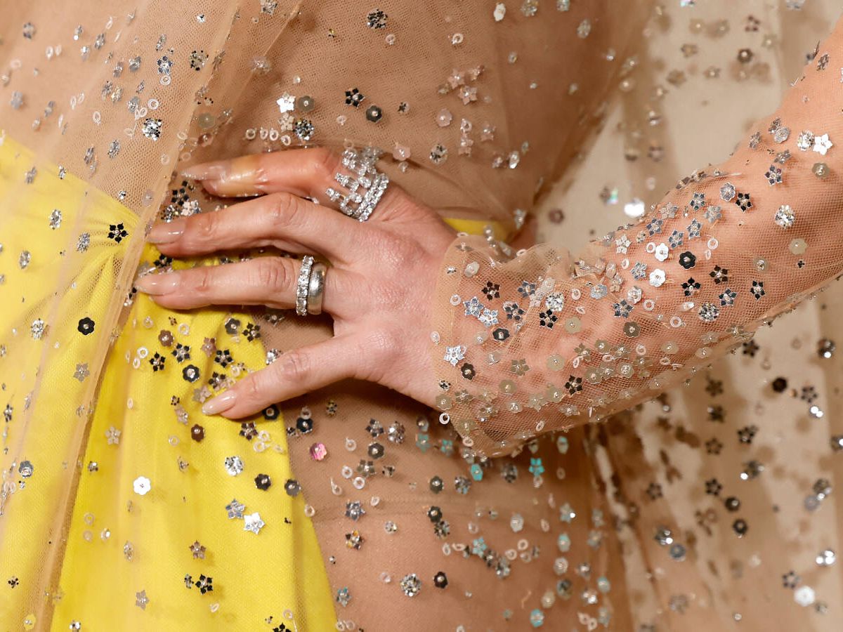 Foto: Detalle de la manicura de Jennifer Lopez. (Getty/Emma McIntyre)