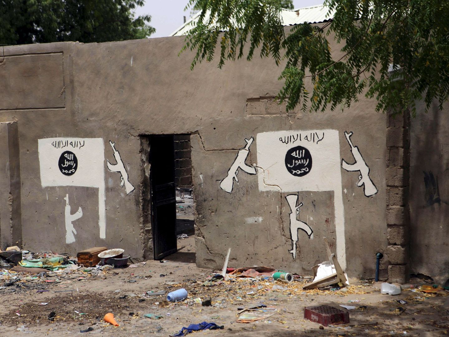 Pintadas a favor de Boko Haram en Damasak, Nigeria, en marzo de 2015 (Reuters)