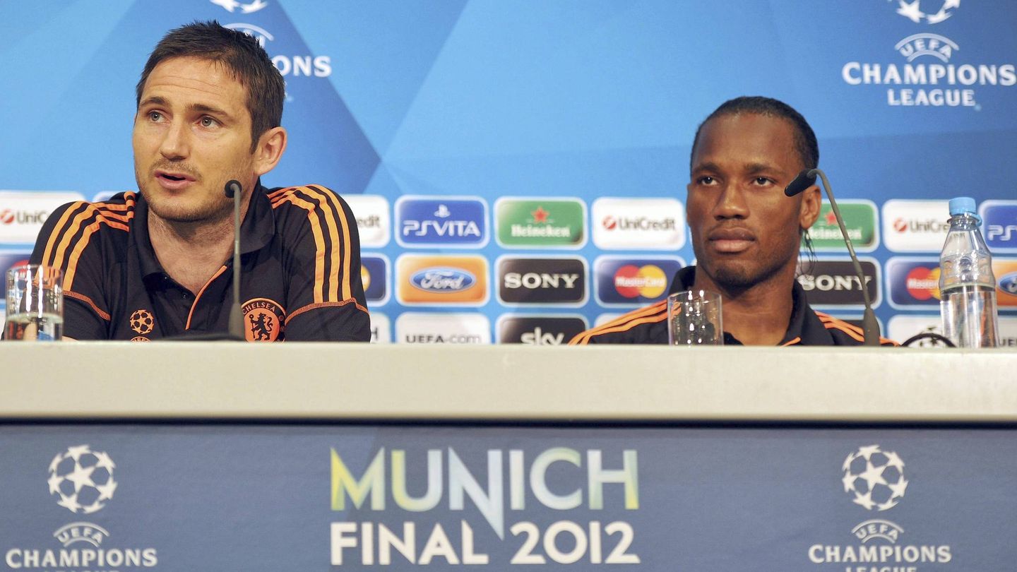 Lampard y Drogba, antes de la final de la Champions que ganaron al Bayern de Múnich.