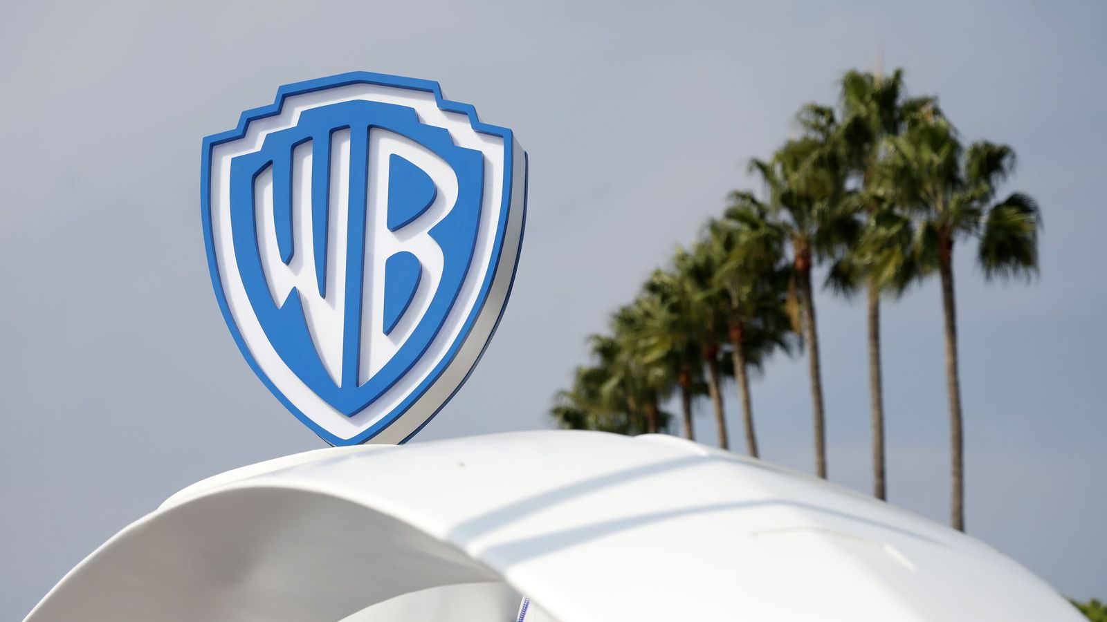 Paramount culmina la compra de Warner Bros por 110.000 millones de dólares