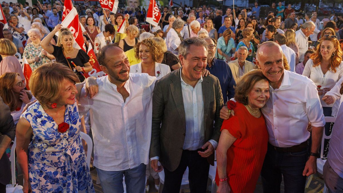 Así perdió el PSOE andaluz el 28-M: fugas en los pueblos y derrumbe en las ciudades 