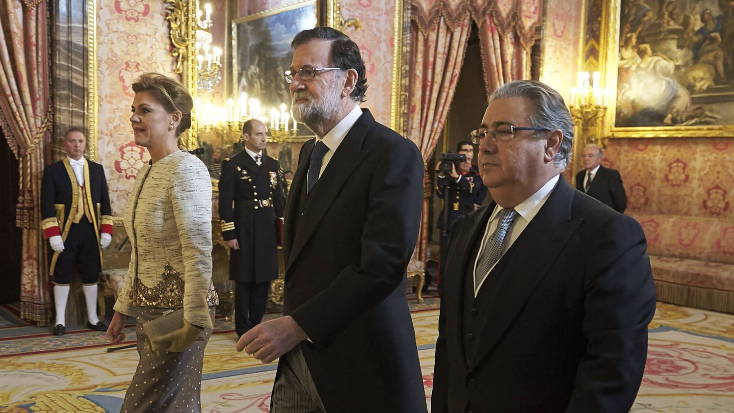 María Dolores de Cospedal, Mariano Rajoy y Juan Ignacio Zoido, en una imagen de 2018. (Getty)