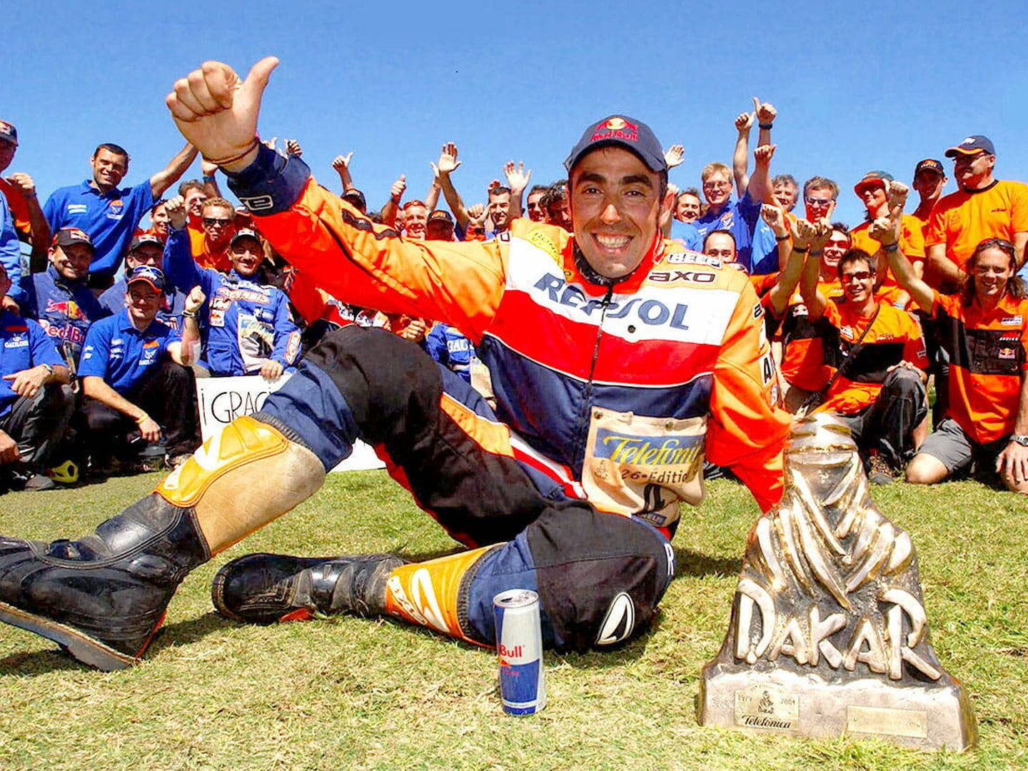 Roma fue el primer español en ganar en motos en el Dakar (2004). 
