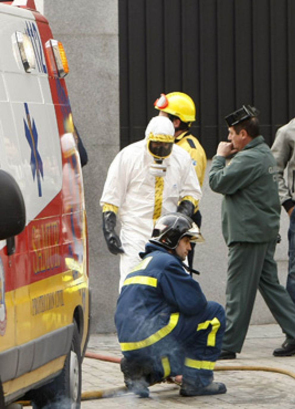 Foto: Un sobre con harina provoca la alarma en la embajada de EEUU en Madrid