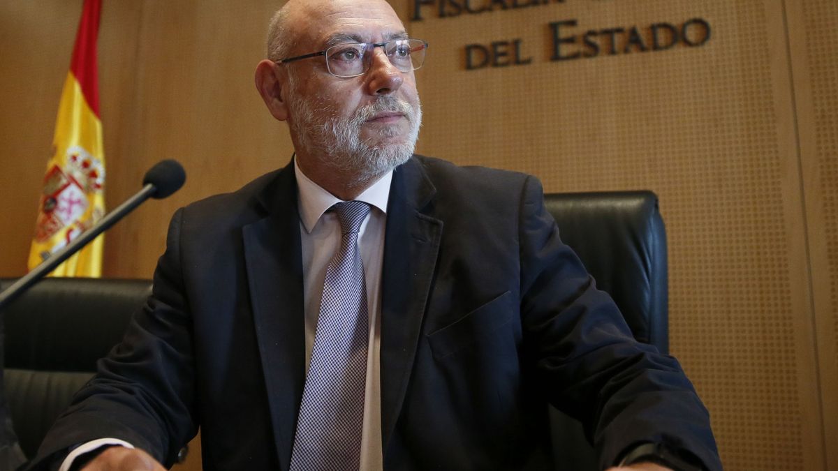 Llegan a Madrid los restos mortales del fiscal General del Estado, José Manuel Maza