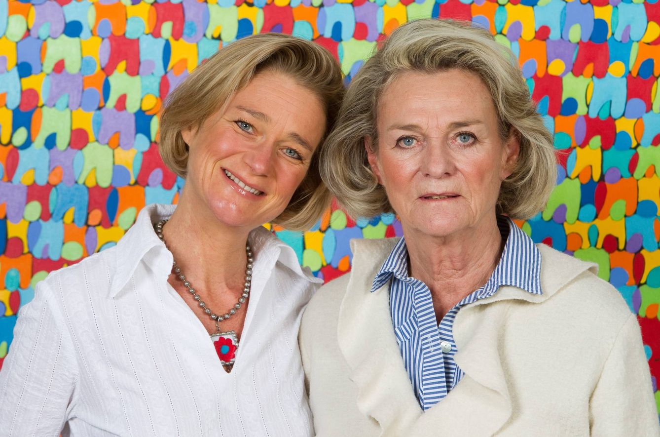 Delphine Boël, junto a su madre, Sybille de Selys Longchamps. (Cordon Press)