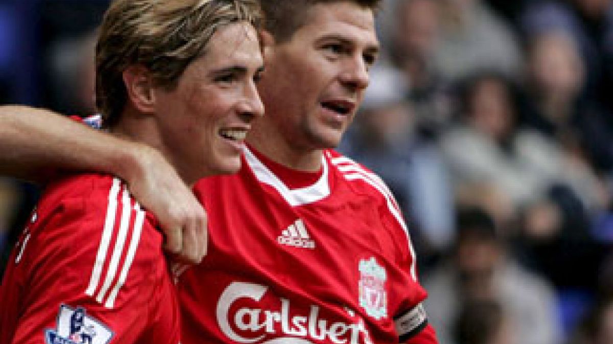 El Liverpool recupera el liderato en la vuelta de Torres a la 'Premier'