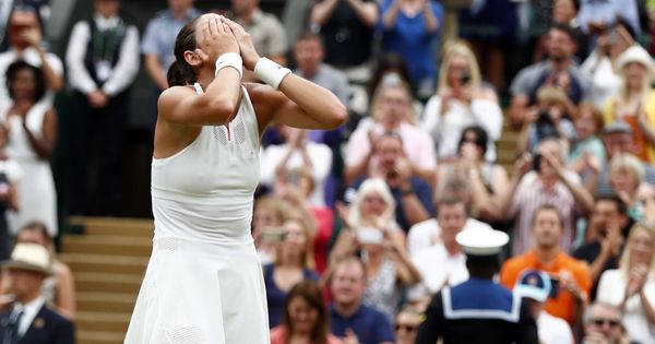 Foto: Garbiñe Muguruza, emocionada tras ganar Wimbledon. (EFE)