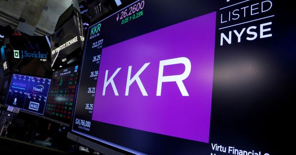 Foto: Logo de KKR en la Bolsa de Nueva York. (Reuters)
