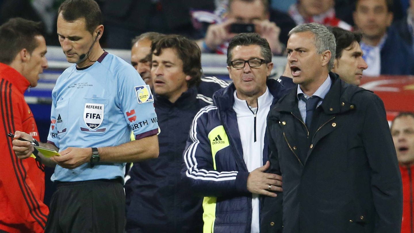 Mourinho, como técnico madridista. (EFE/Juan Carlos Hidalgo)  