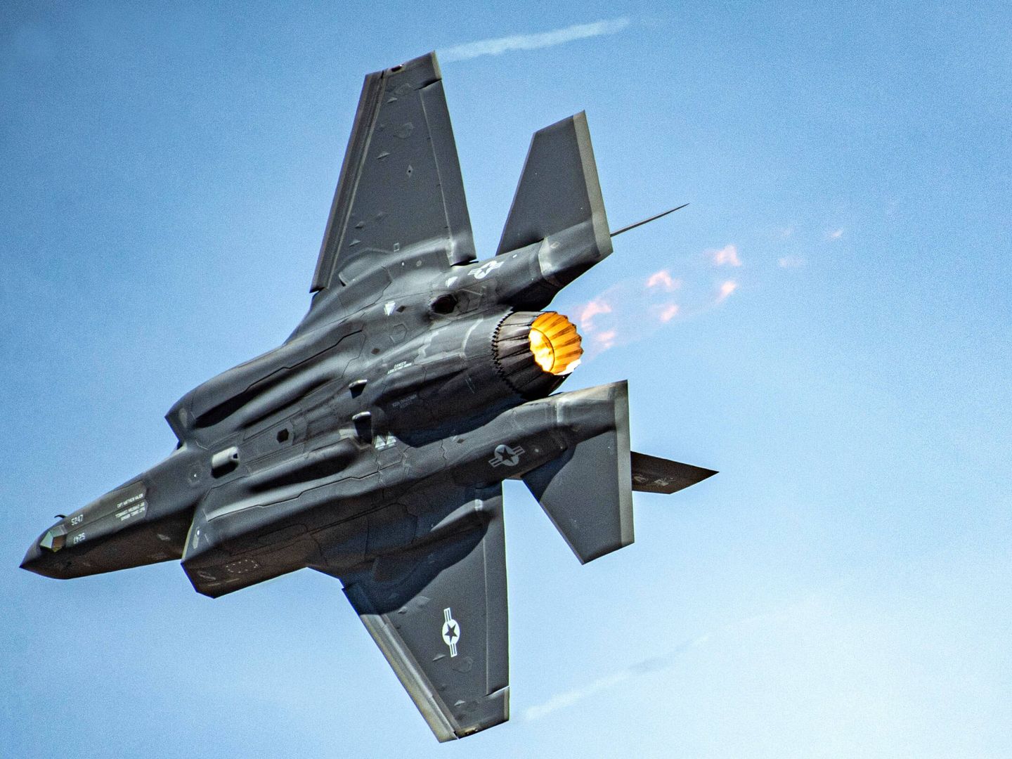 El F-35 Lightning II de EEUU está en la lista de la compra de muchos países europeos. (USAF)