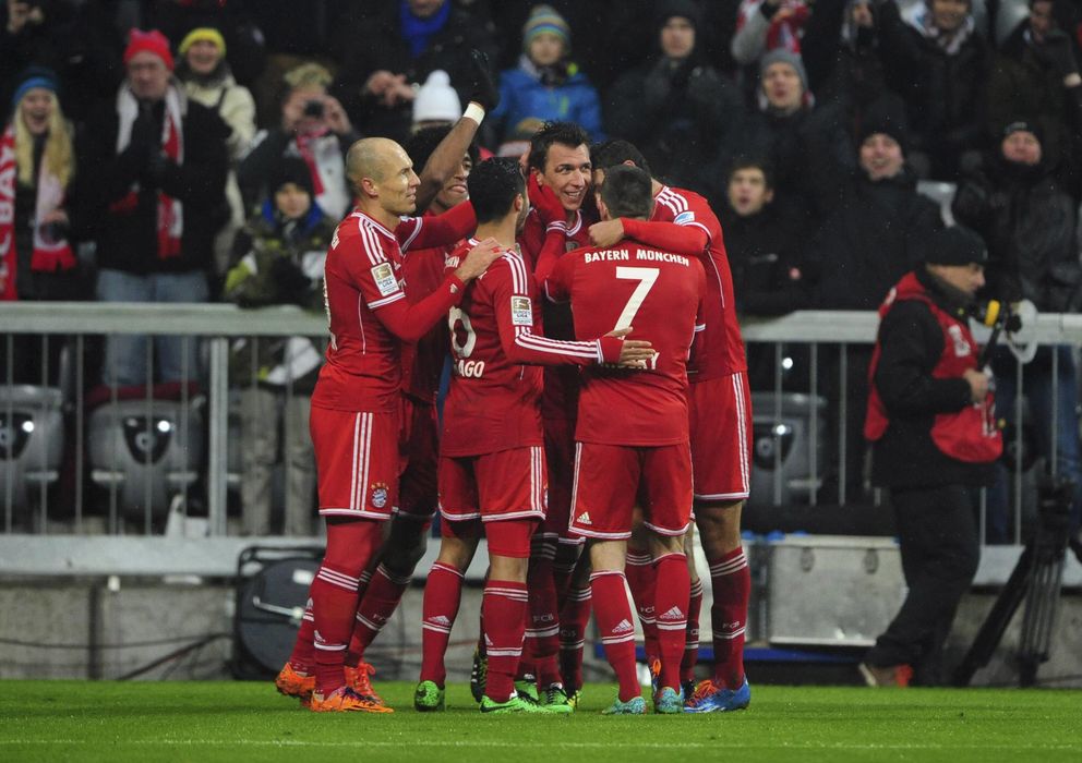 Foto: Los jugadores del Bayern celebran uno de los goles ante el Eintrach.
