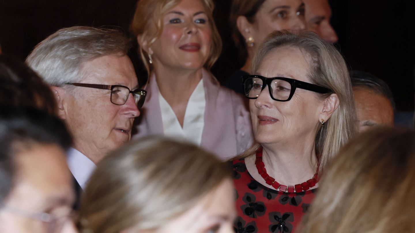 La actriz estadounidense Meryl Streep, Premio Princesa de Asturias de las Artes 2023, asiste al concierto. (EFE/Ballesteros) 