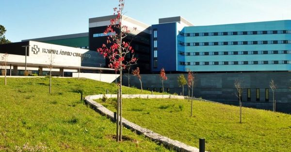 Foto: El Hospital Álvaro Cunqueiro de Vigo donde se produjeron los robos. (Google Maps)