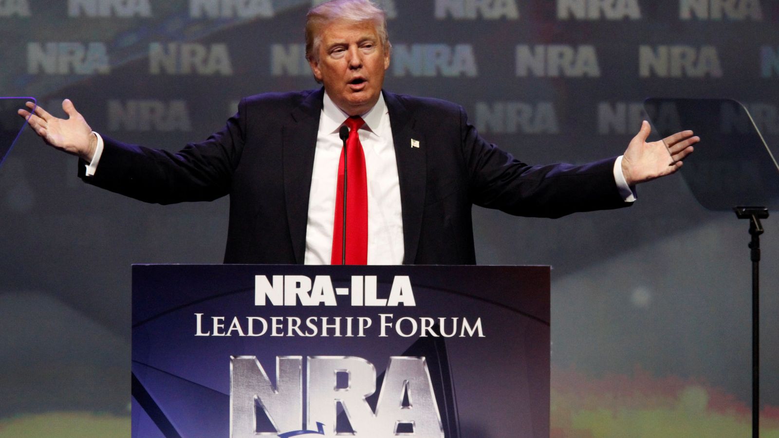 Foto: El presidente de EEUU, Donald Trump, en un evento de la NRA. (Reuters)