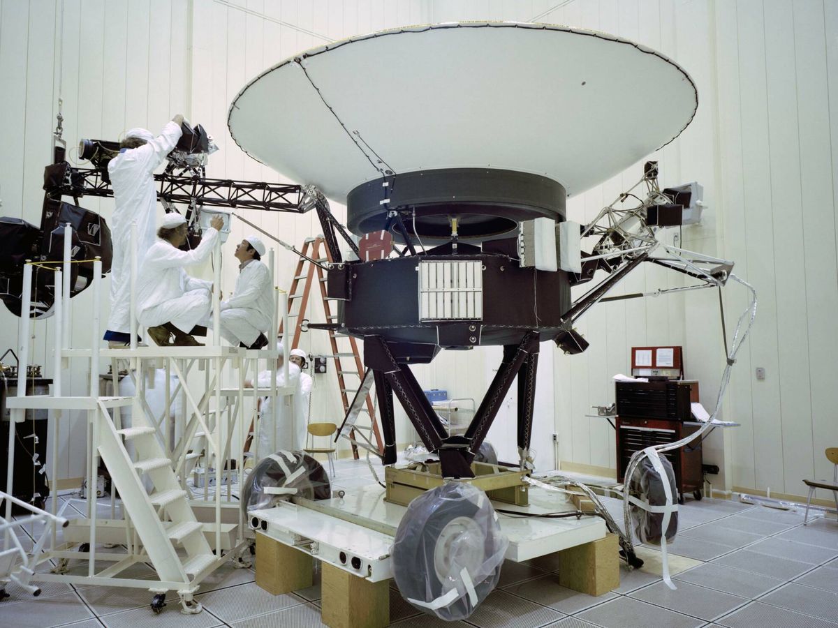 Foto: La Voyager 1, antes de ser lanzada al espacio (JPL-NASA)
