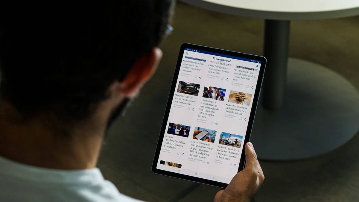 Probamos la última tablet 'anti Apple' de Samsung: dejemos de hablar tanto del iPad