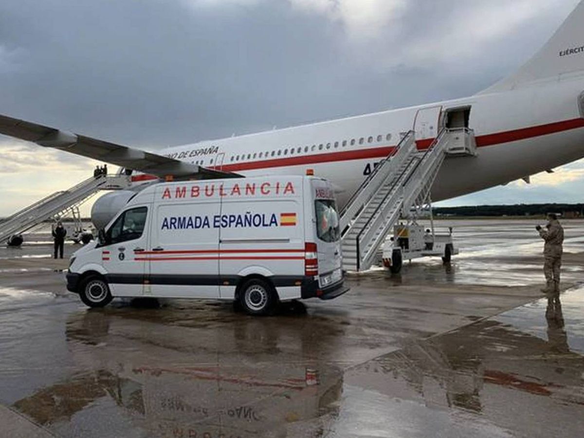 Foto: El avión medicalizado en el que ha regresado a España el militar. (Estado Mayor de la Defensa)