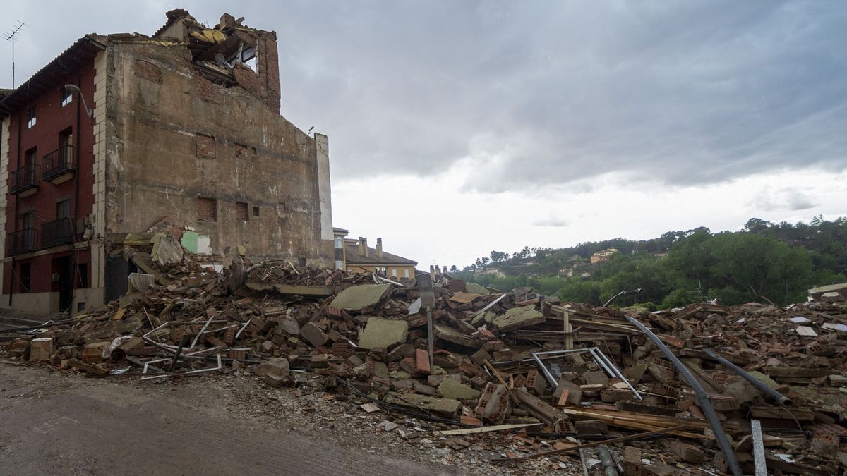 La alcaldesa de Teruel dice no tener constancia de los avisos por daños en el edificio derrumbado