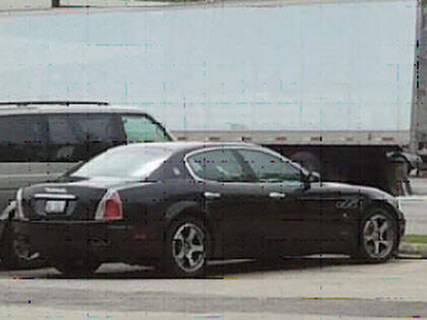 El Maserati en el que presuntamente Arnoldo Jiménez asesinó a su esposa. (Policía de Burbank)